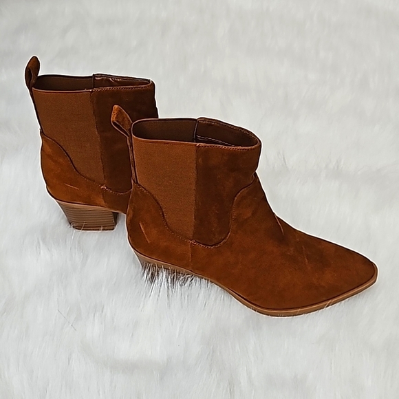 Suede booties - Picture 1 of 6